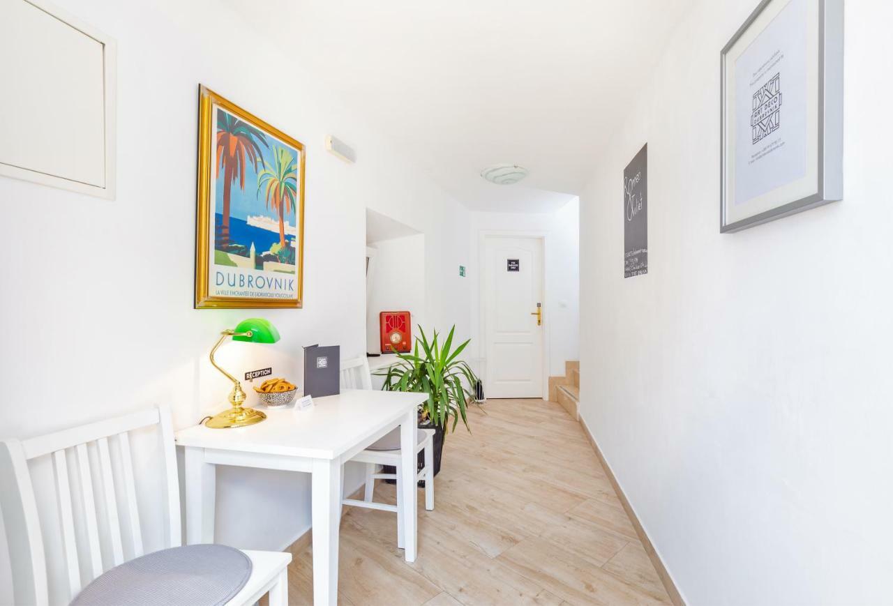 Walls Apartman